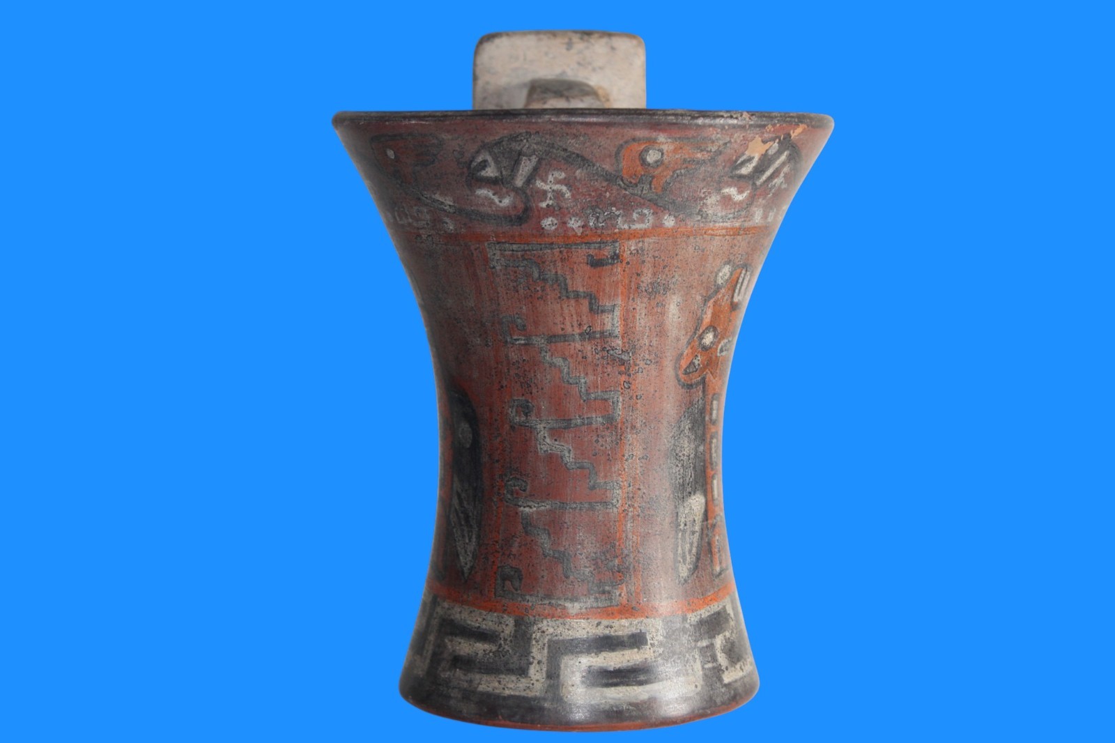 Museum Replica of a Pre Columbian Artifact Peru Big Tiahuanaco Condor Beaker B09