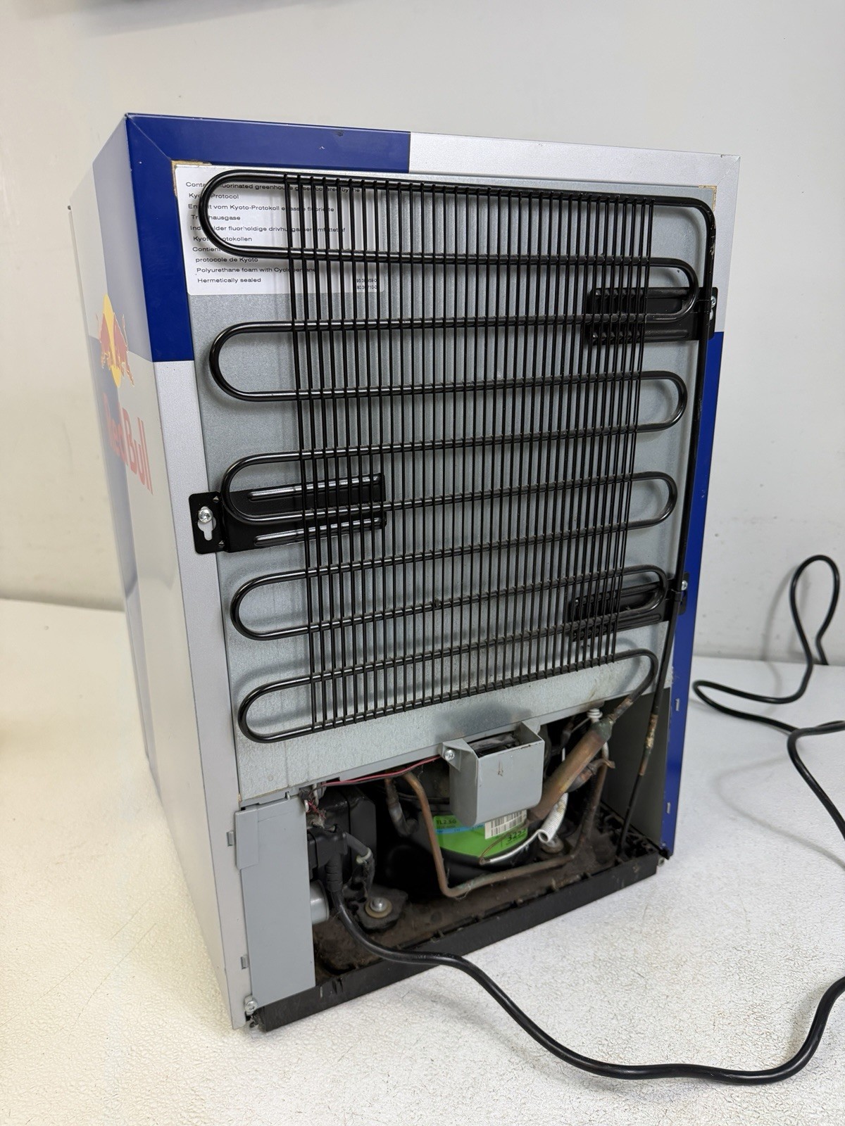 Red Bull Mini Fridge VESTFROST Commercial Rare M036