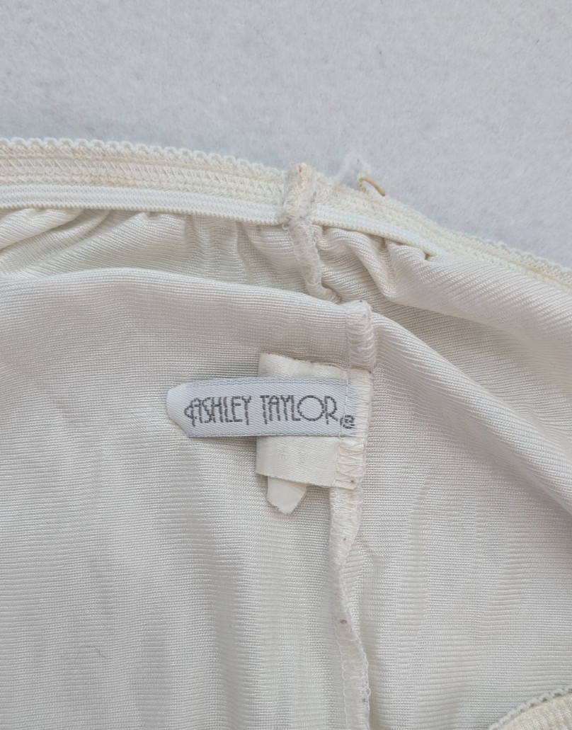 Vintage Women's Slip Skirt Ashley Taylor Size M White Half Lace Trim