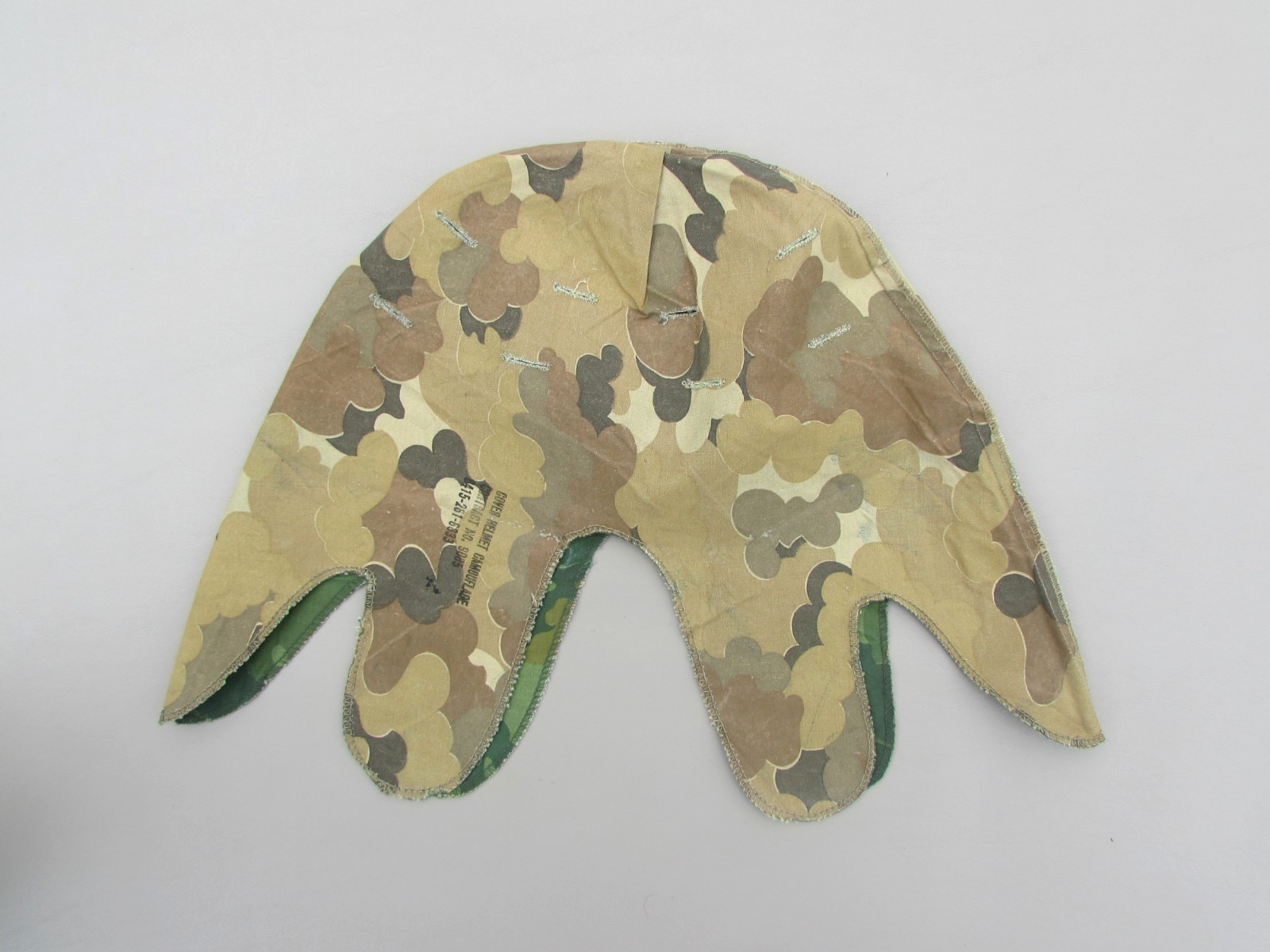 ORIGINAL VIETNAM WAR 1965 MITCHELL PATTERN CAMOUFLAGE M1 HELMET COVER CAMO #9085