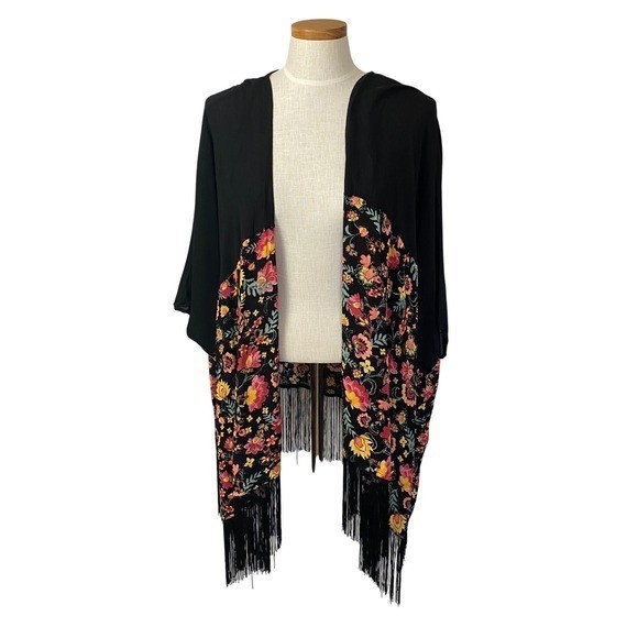 Jessica Simpson Julia Fringe Fairy Whimsigoth Kimono Women S/M Black Floral Boho