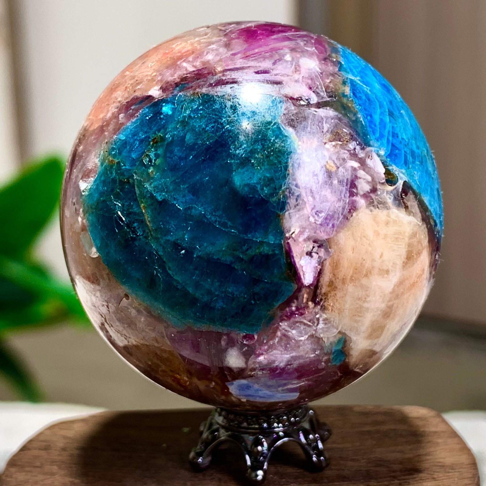 113G Natural Blue Aptite +Sun Stone purple lepidolite Sphere mineral sample