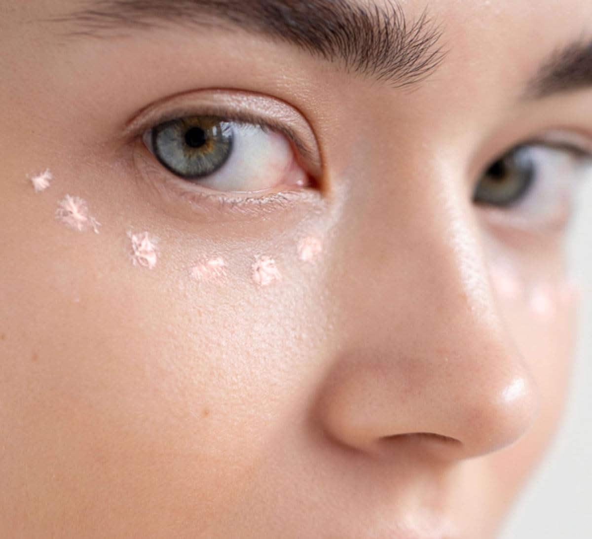 COLLEEN ROTHSCHILD Illuminating Tinted Eye Cream | Instant Brightening Effect |