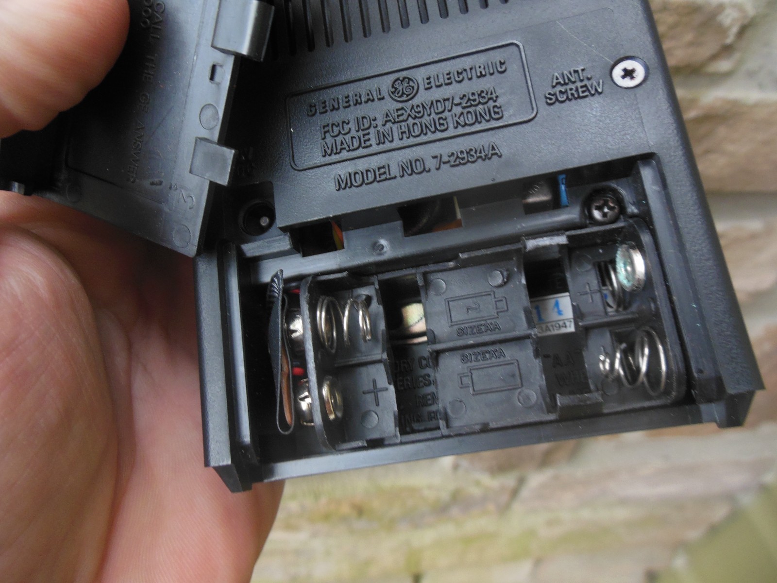 New Vintage General Electric FM/AM TV Sound Weather Band Transistor Radio 7-2934