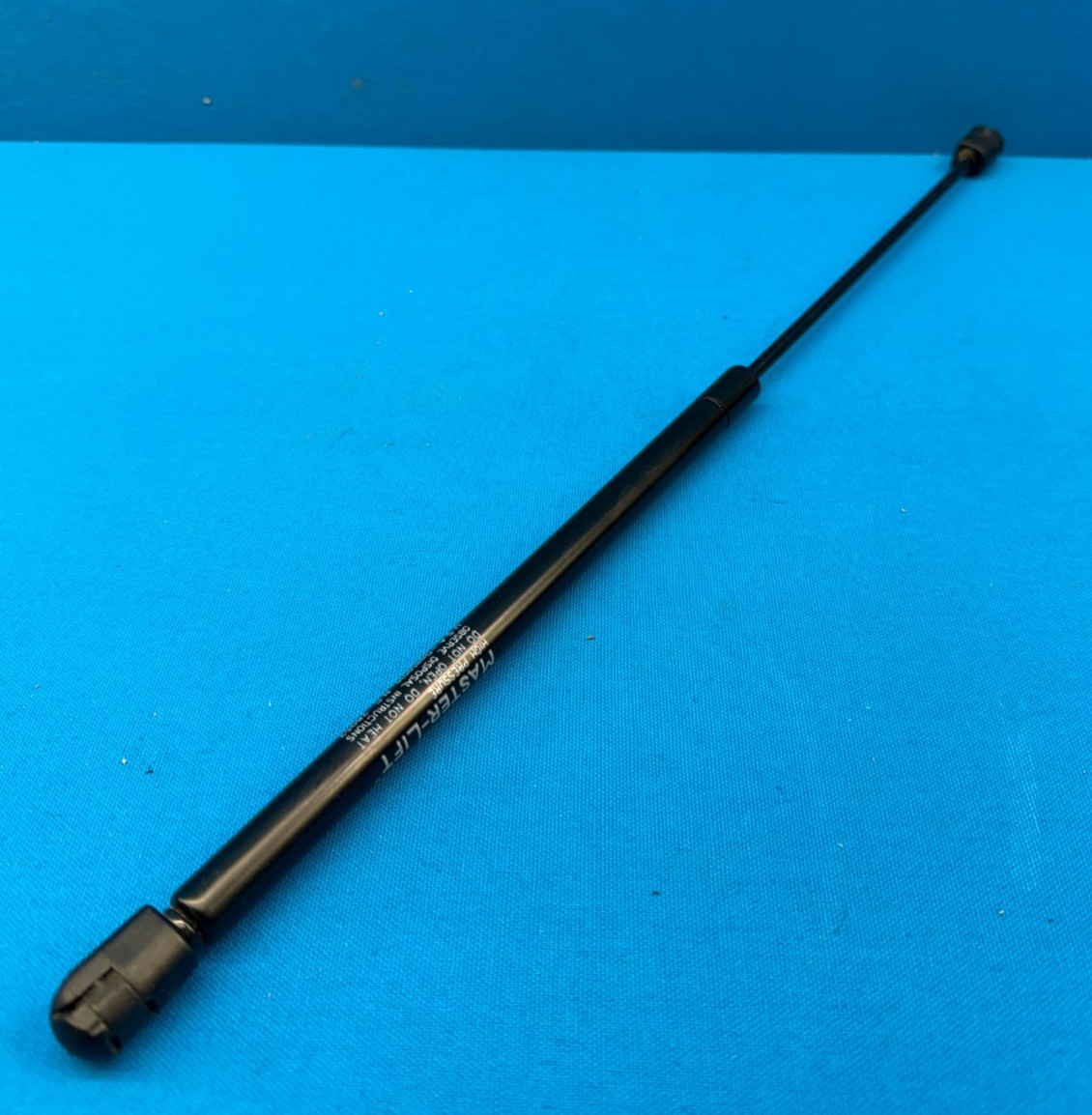 Set of 2 - Stabilus 7674QT Master-Lift High Pressure Liftgate Strut ML14-10