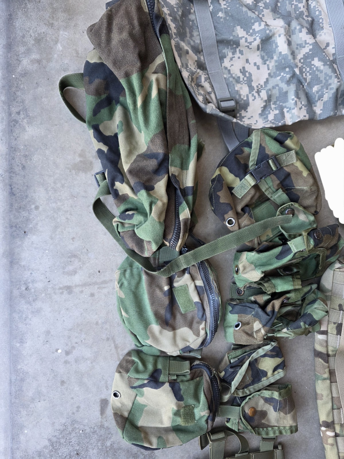 LOT Army MOLLE UCP woodland pouches assault pack protective undergarment gloves