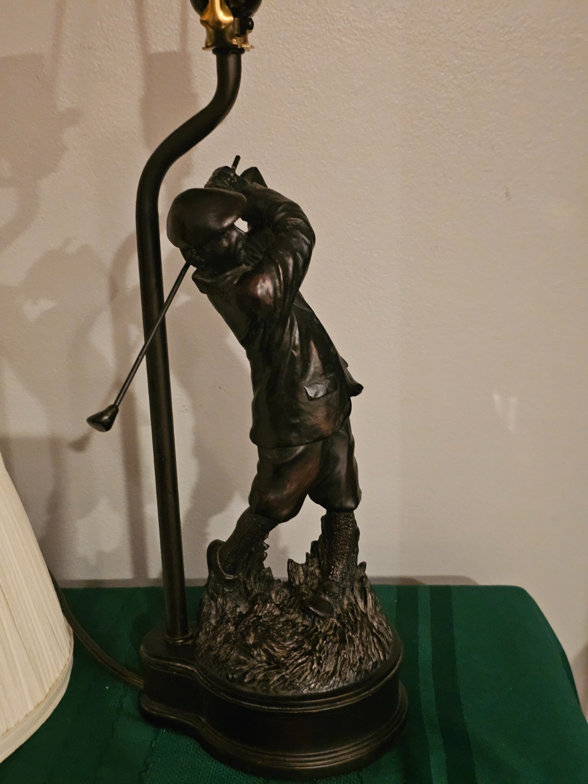 Vtg Heavy Bronze Figural Golfer Desk Lamp 24"
