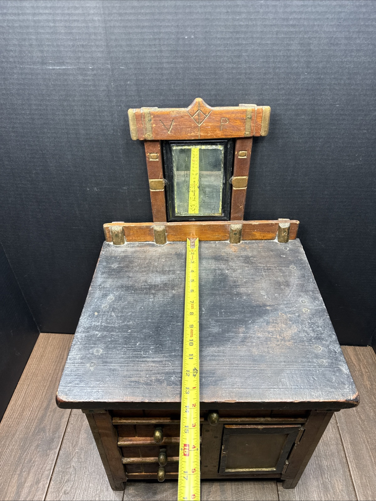 “ ANTIQUE EARLY 1900’s SALESMAN SAMPLE MINATURE FURNITURE DISPLAY WITH MIRROR “