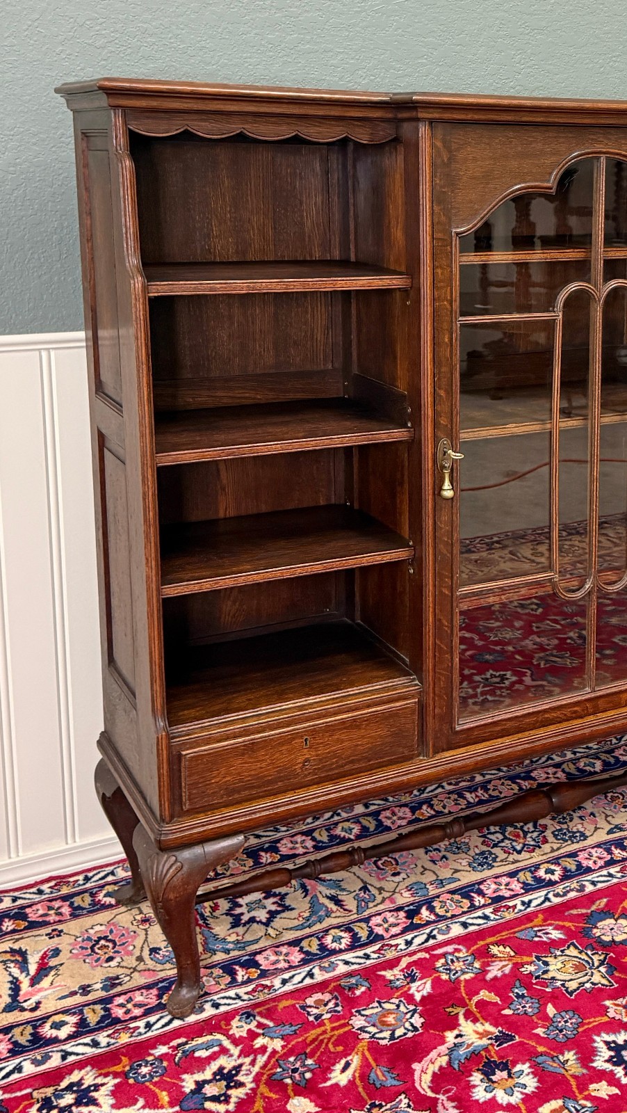 Antique English Bookcase Bookshelf Cabinet Glass Oak Queen Anne Legs 1920s-30s
