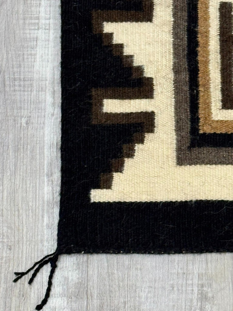 Navajo Rug: Two Gray Hills