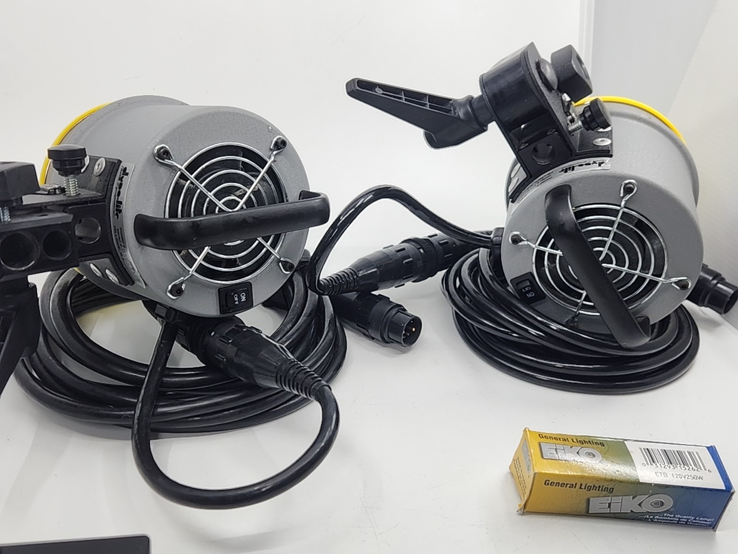 Dynalite 2040 Studio Flash Heads Lot of 2 with Cables Etc. Fan Cooled Tested