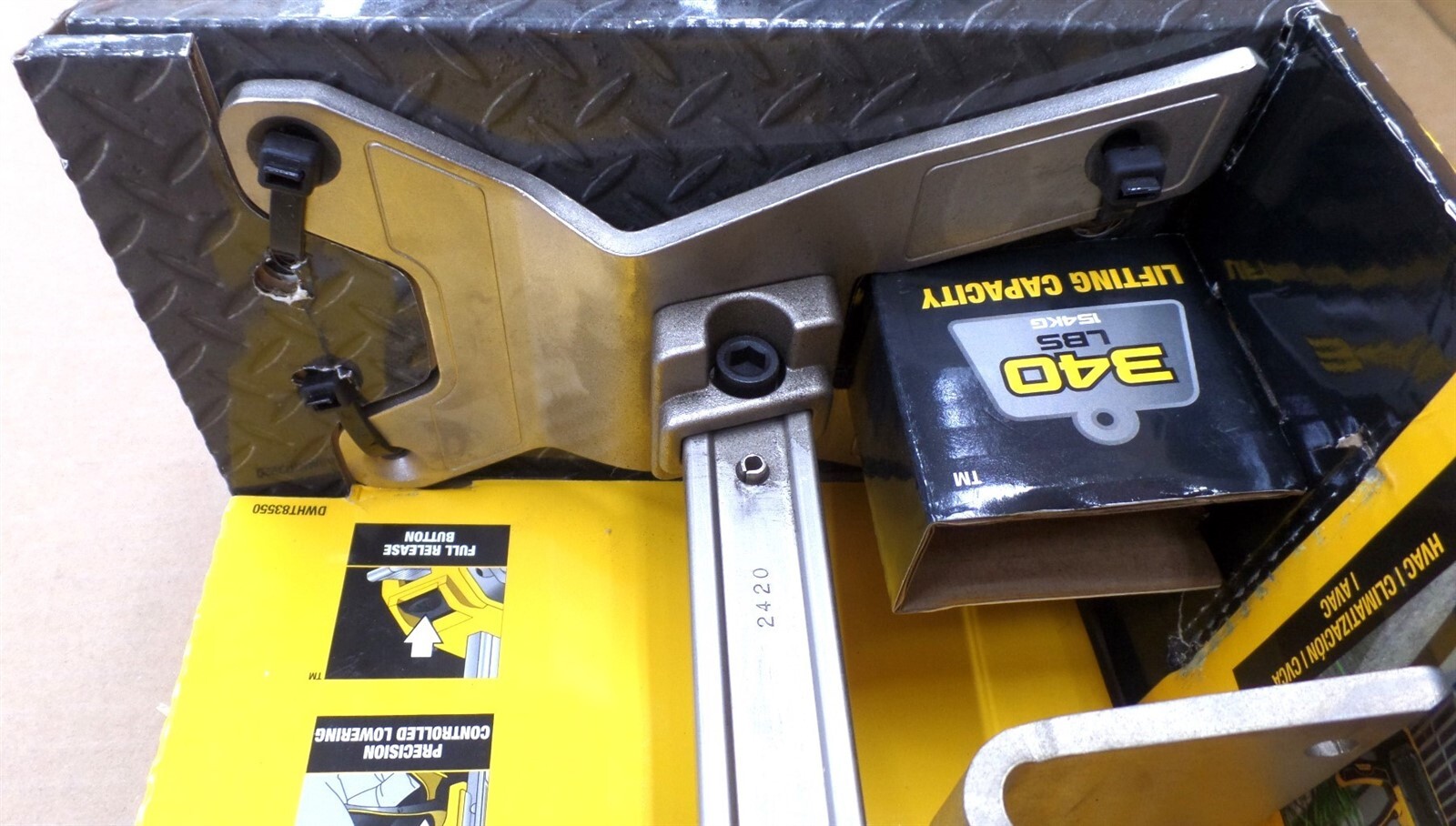 DEWALT DWHT83550 TOUGHSERIES CONSTRUCTION JACK SET, LIFT TO 340LBS-HEIGHT 8-3/4"