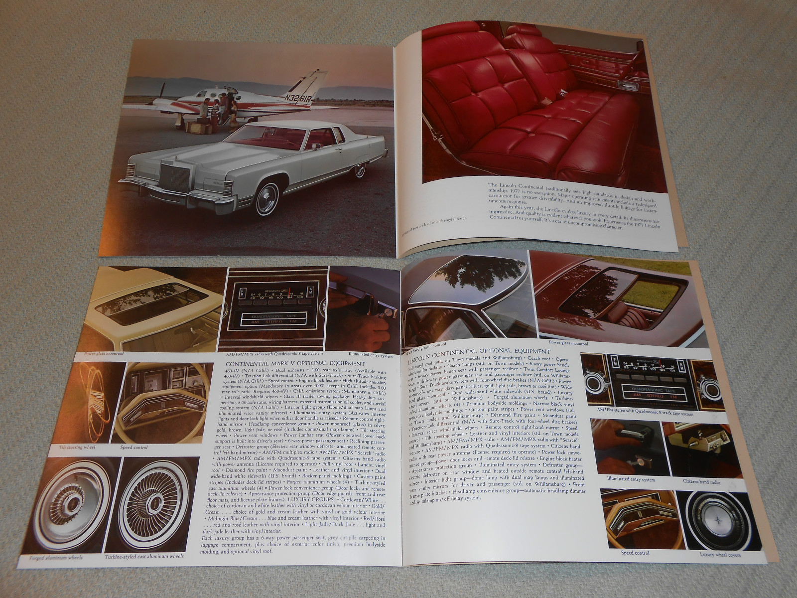 1977 LINCOLN MARK V & CONTINENTAL BROCHURE / 77 SALES CATALOG; 20 p. plus COVERS
