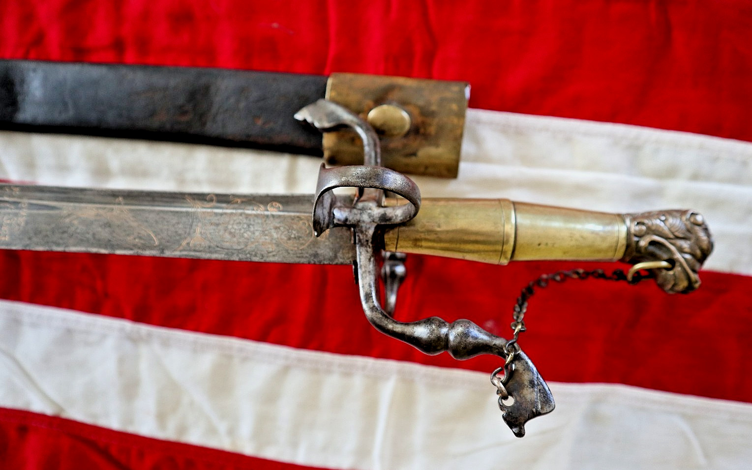 FRENCH INDIAN WAR REVOLUTIONARY WAR, GERMAN DOG HEAD SWORD CIRCA 1730-40