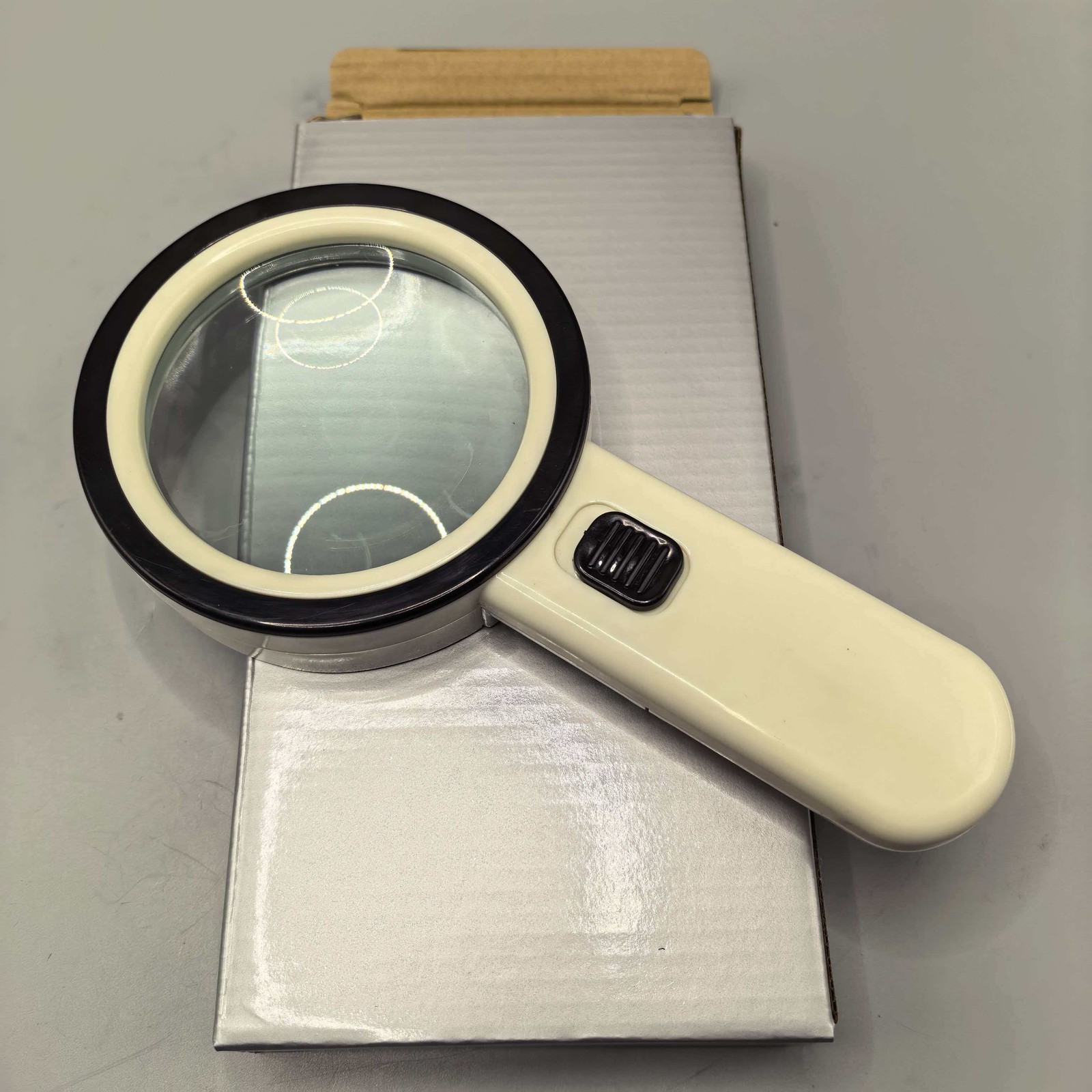 30X Jumbo Handheld Magnifying Glass w/ 12 Bright LED Light Illuminated Magnifier