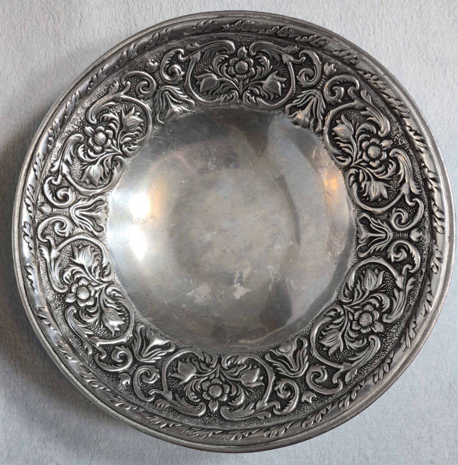 Vintage Wilton Armetale RWP Serving Bowl Tray Set Floral Scroll Aluminum USA