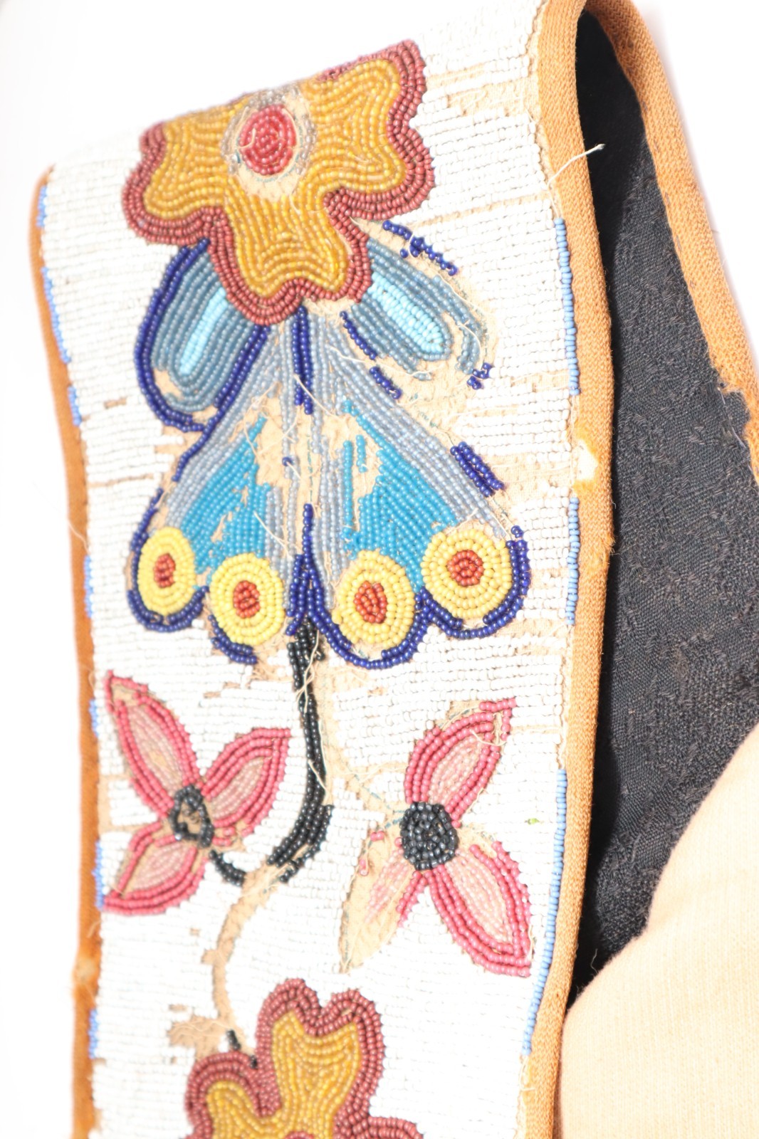 Antique GREAT LAKES Bandolier Beaded Bag Chippewa Ojibwe Flowers Native American