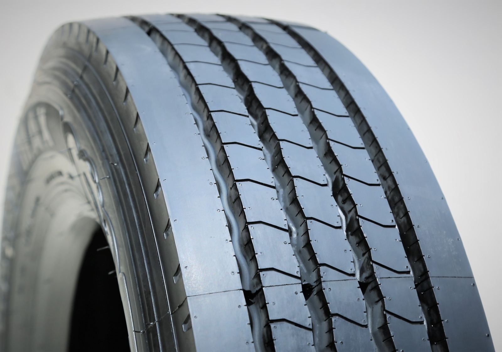 2 Tires Green Max GAR202 225/70R19.5 Load G 14 Ply All Position Commercial