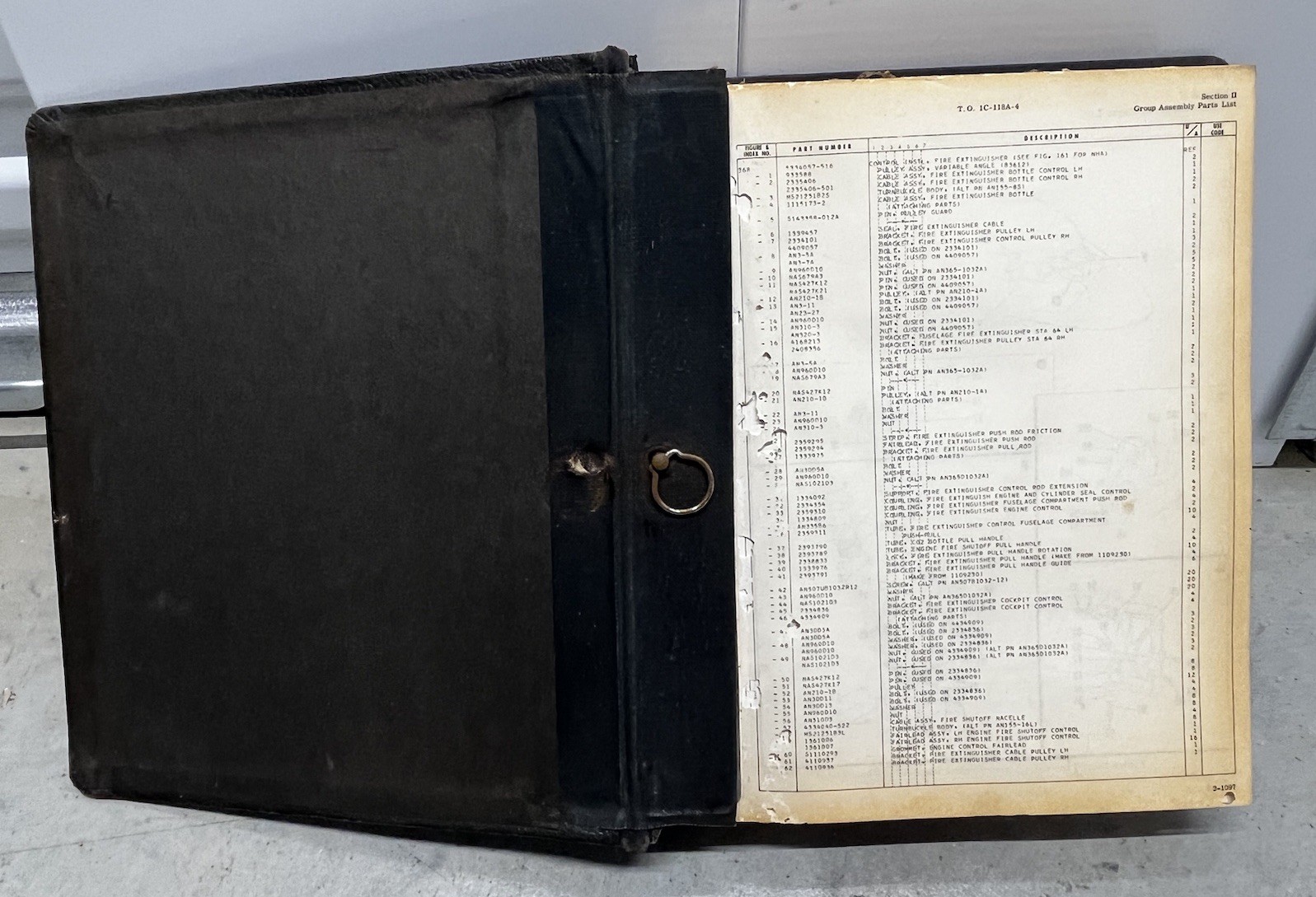 1966 Douglas C-118 A Aircraft Parts Manual T.O. 1C-118A-4 Original. Read