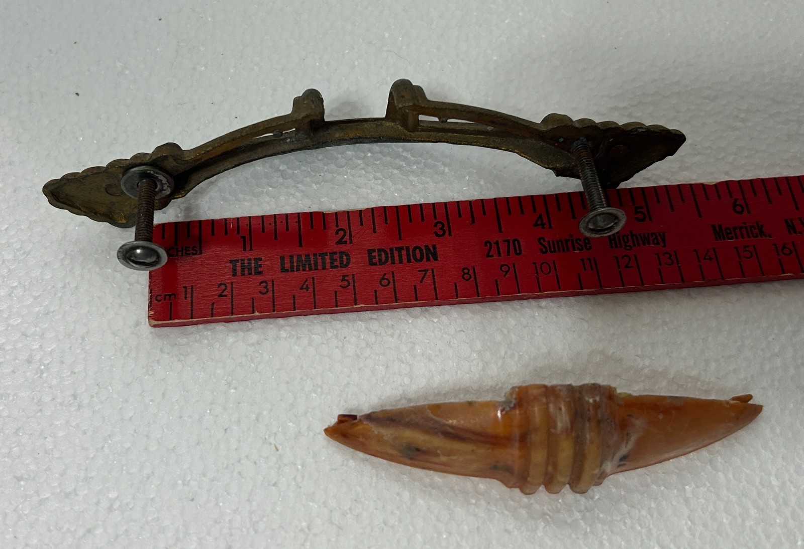 Vtg Art Deco Waterfall Style Dresser Drawer Pulls Handles Bakelite - 2 (M21)