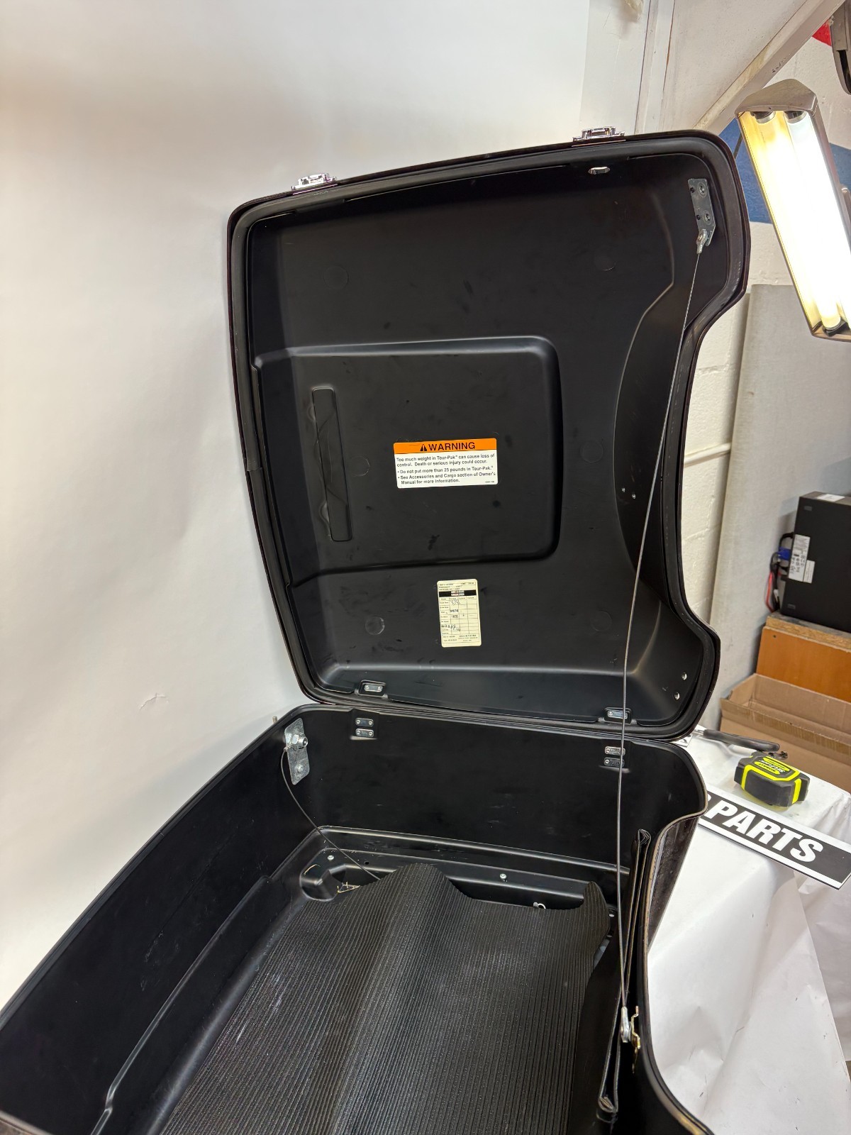 Harley OEM 53155-06BRB Tour Pak LooK 2006 classic