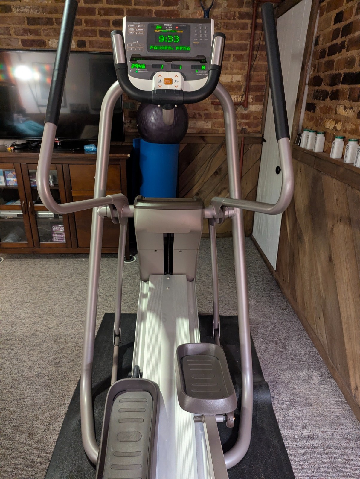 Precor 5.37 Elliptical Crosstrainer - Great Condition - Priced to Sell!