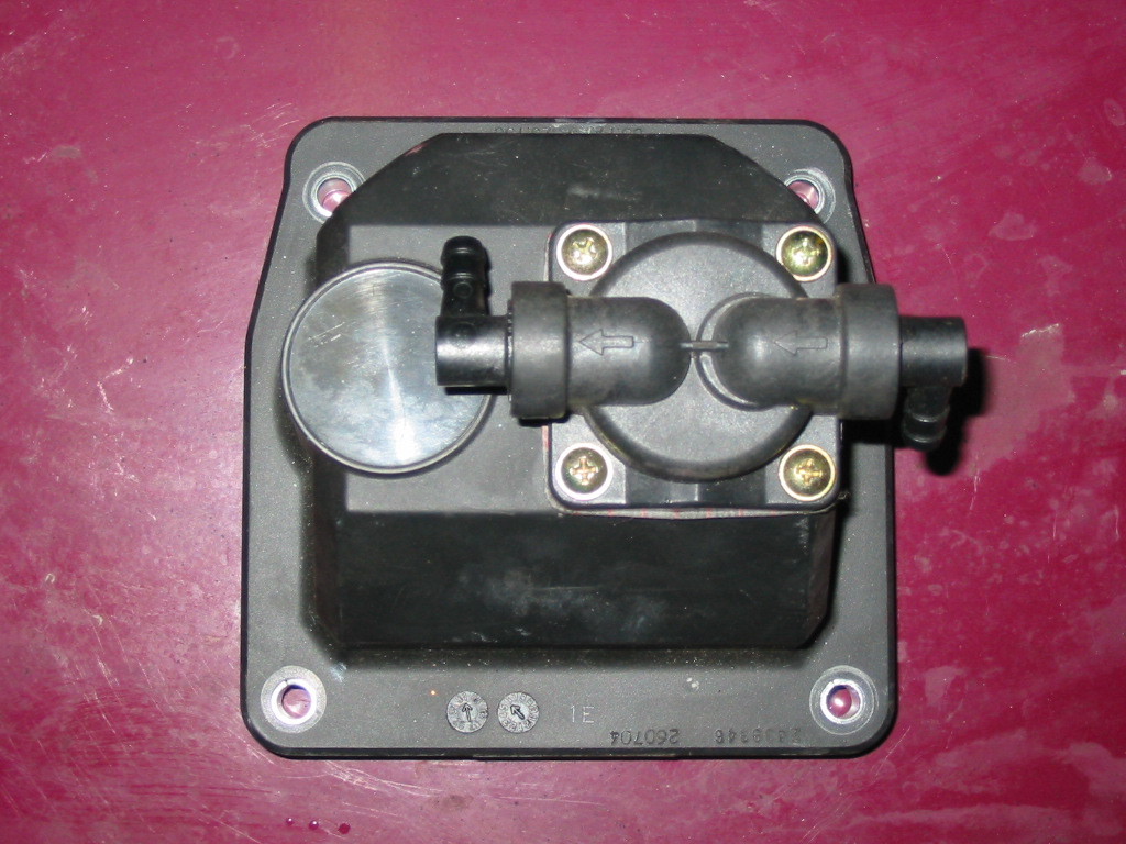 GENUINE KOHLER COMMAND CH CV FUEL PUMP VALVE COVER 24 559 06-S 09-S 12-S