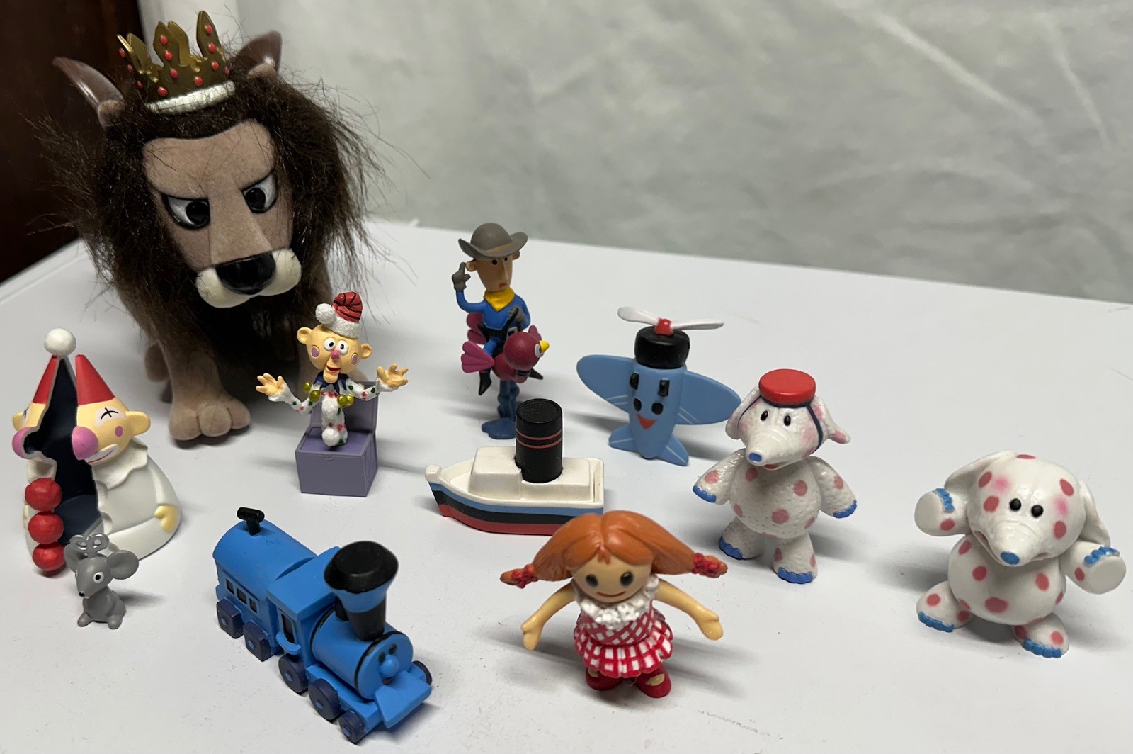 Playing Mantis Rudolph - Santa's Castle - plus extras from non-smoking home!