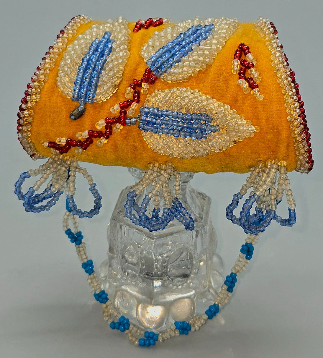 Antique Iroquois Nation 5.25x3" BEADED LINED CHANGE PURSE w/"STRAP", CLOSURE