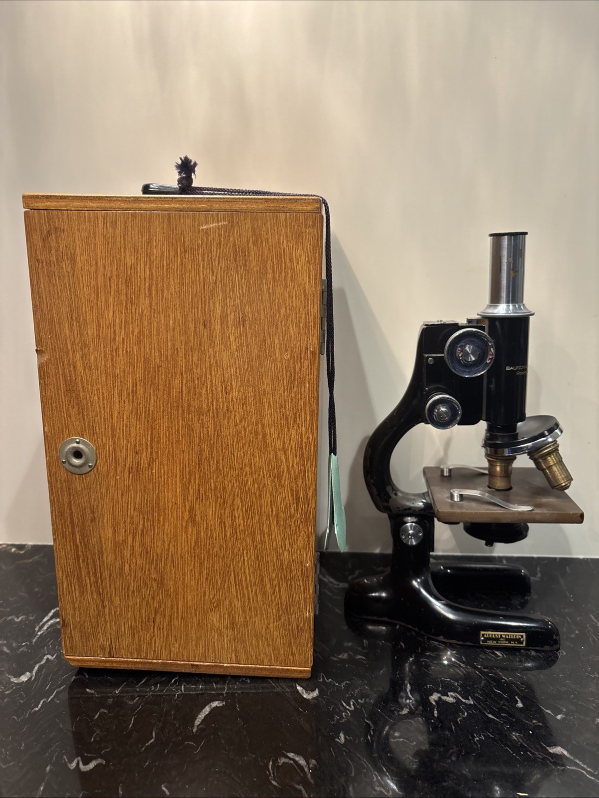 Bausch&Lomb Pat Jan 5,1915 August Waeldin Optical Microscope W/Wooden Case & Key