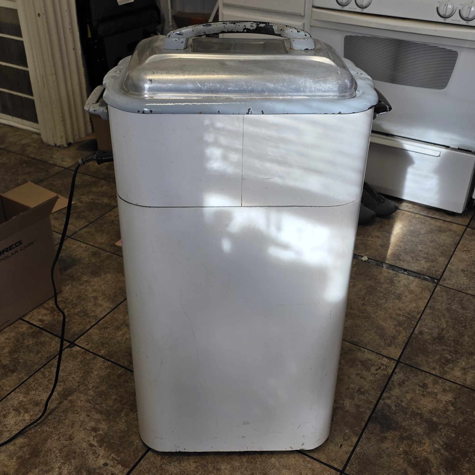 Vintage 1950s Westinghouse Electric Roaster Oven w/ Cabinet & Accessories