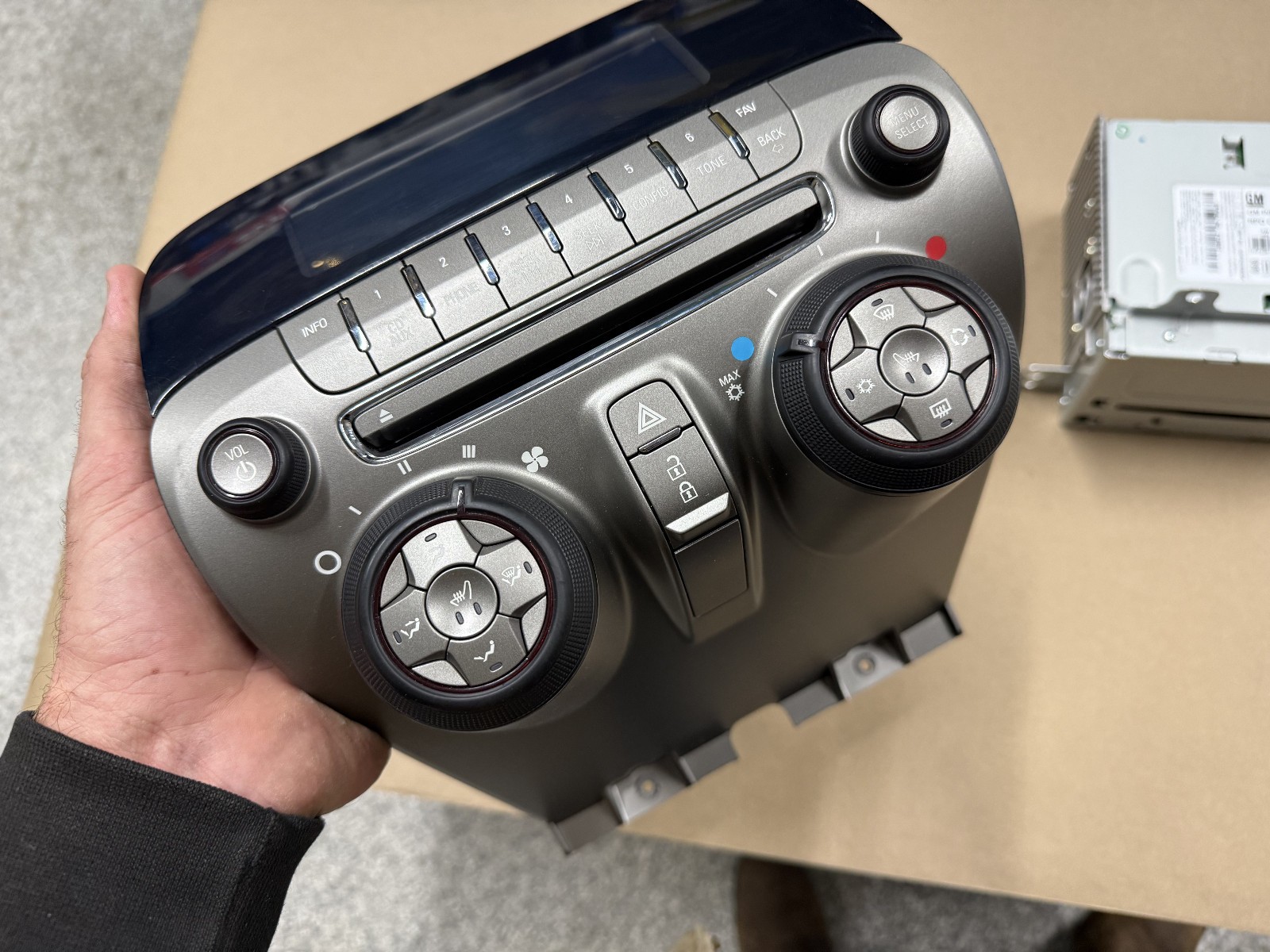 2010-2015 Chevrolet Camaro SS Radio Face Plate Head Unit GM - OEM