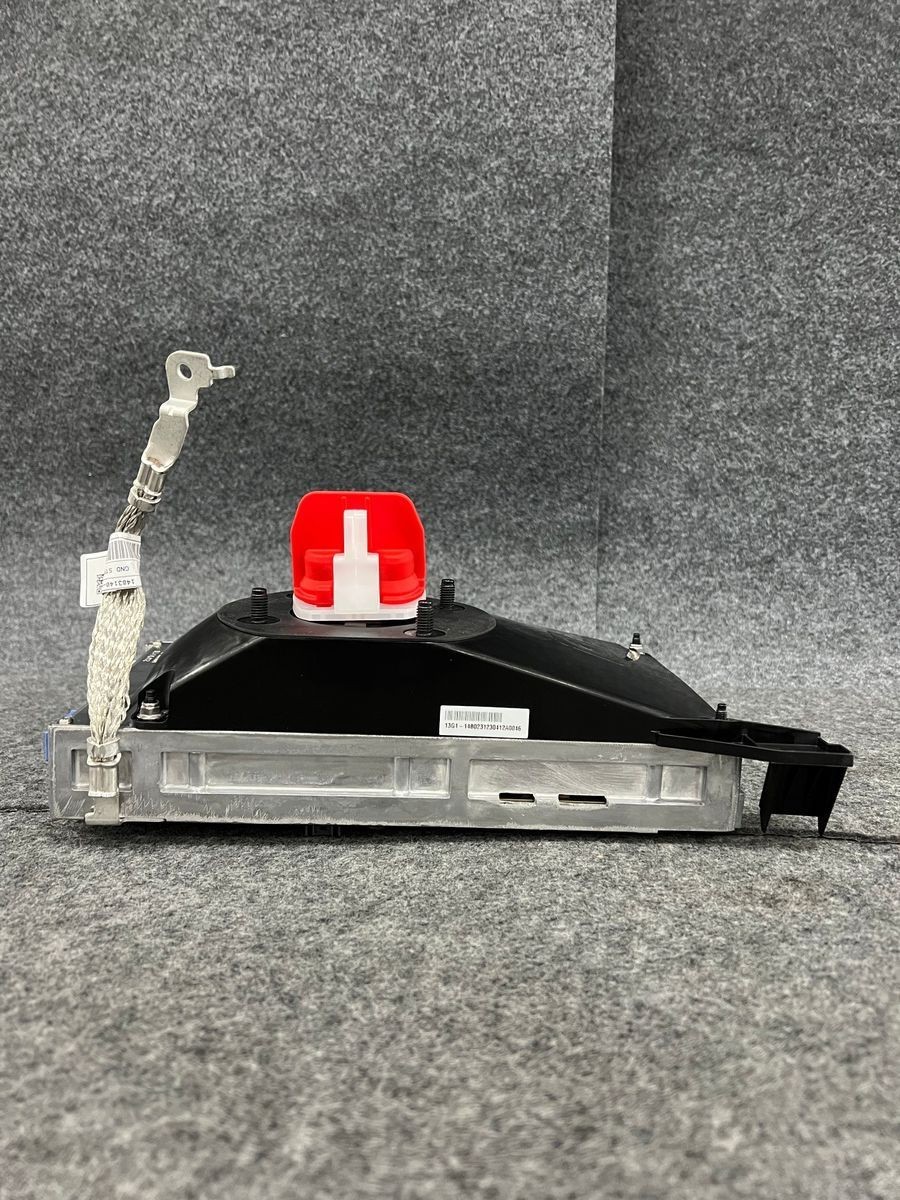 TESLA 1566786-S0-E Media Control Module For 2021-'23 Model 3. No Box*