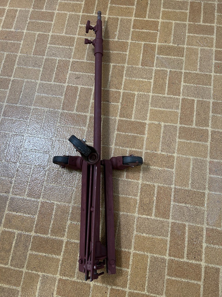 Mole-Richardson Baby Wheeled Studio Light Stand With Head & Mathew 40" Arms