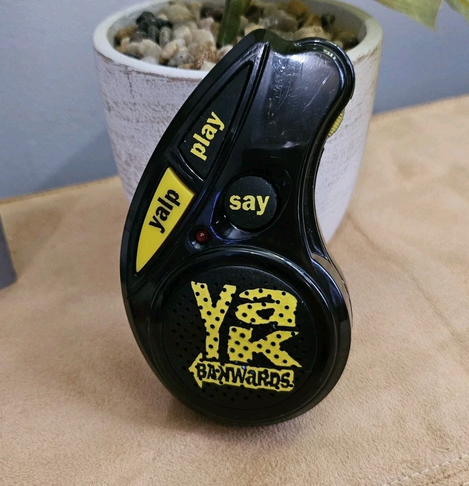 Vintage 1996 Yak BakWards Audio Recording toy YES! Entertainment Corp Yak Bak