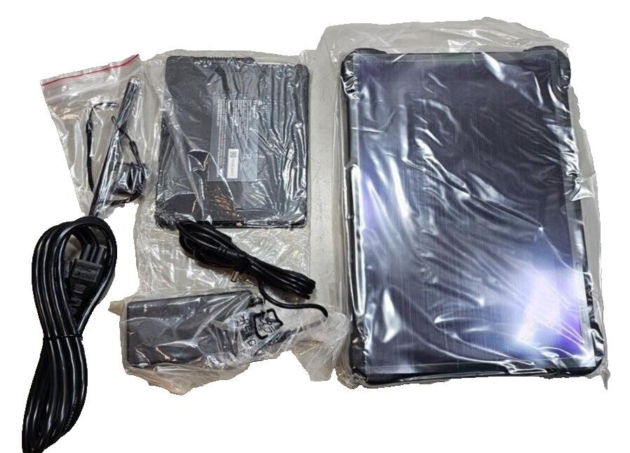 NIB DT Research 301XC-X-496A Rugged Tablet 10.1" IP65, Win10, WiFi/BT/LTE, 810G