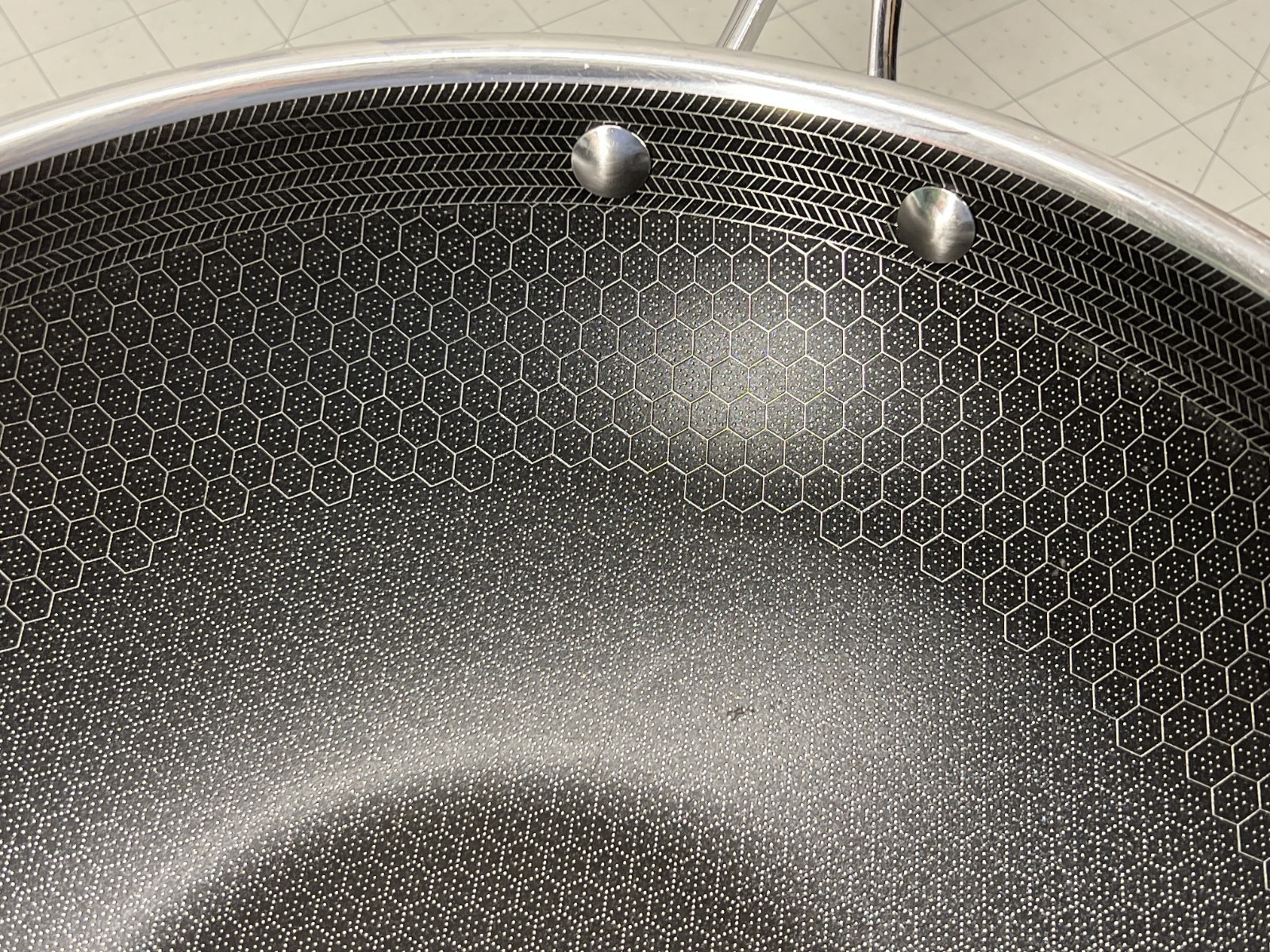 HexClad Hybrid Nonstick 12-Inch Wok Frying Pan (No Lid) - Used!