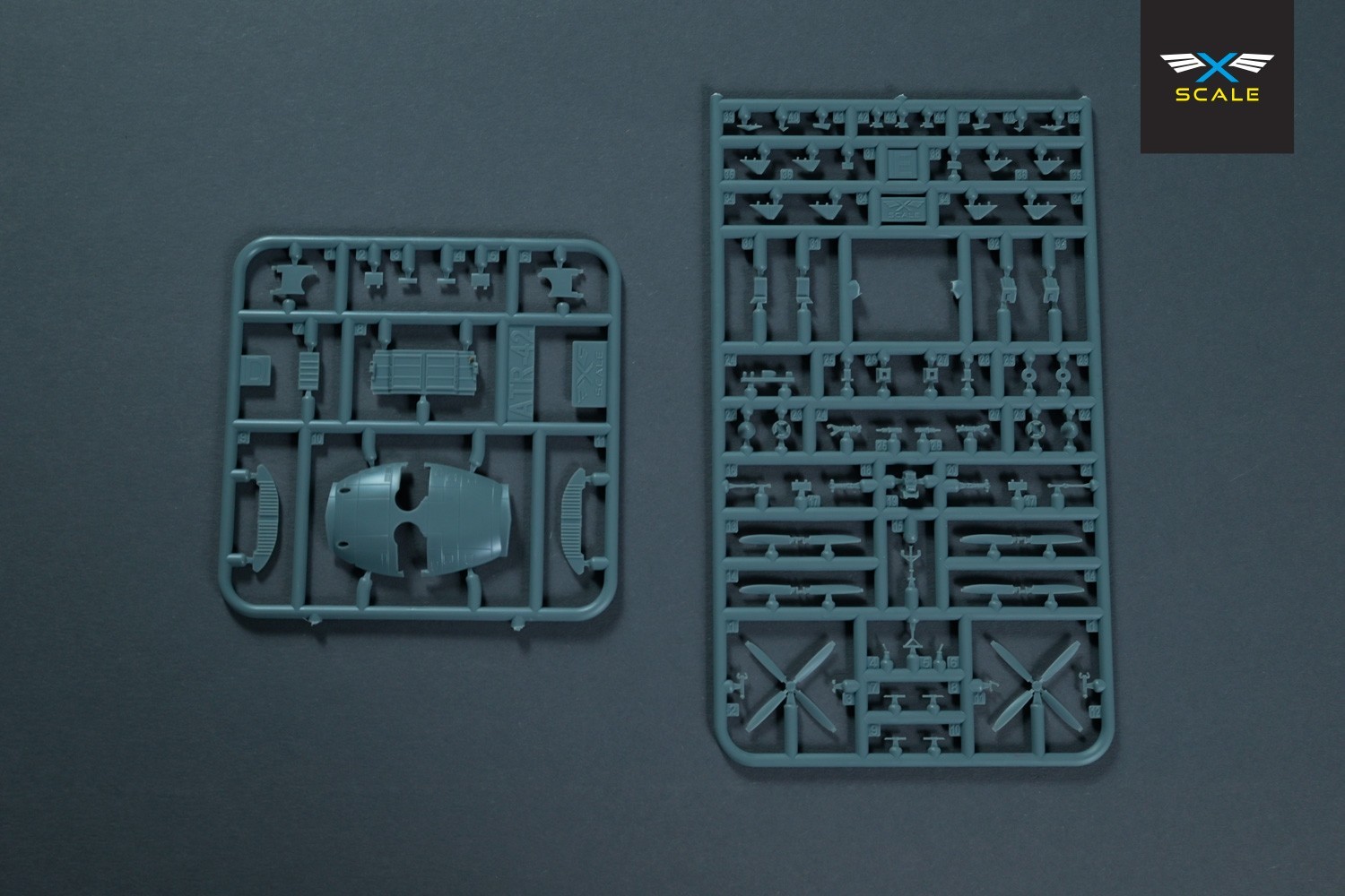 1/144 XScale 144009 ATR-42-300 Turboprop Reginal Airliner American Eagle model
