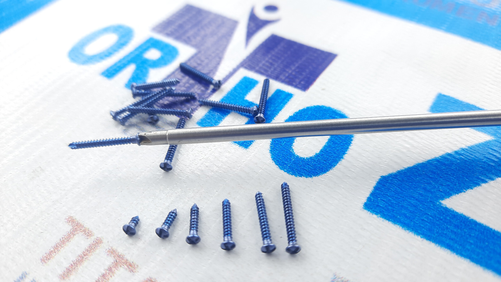 1.5mm Mini Maxillofacial Cross head (5-10mm) Titanium grade 5 Screws (303 pcs)