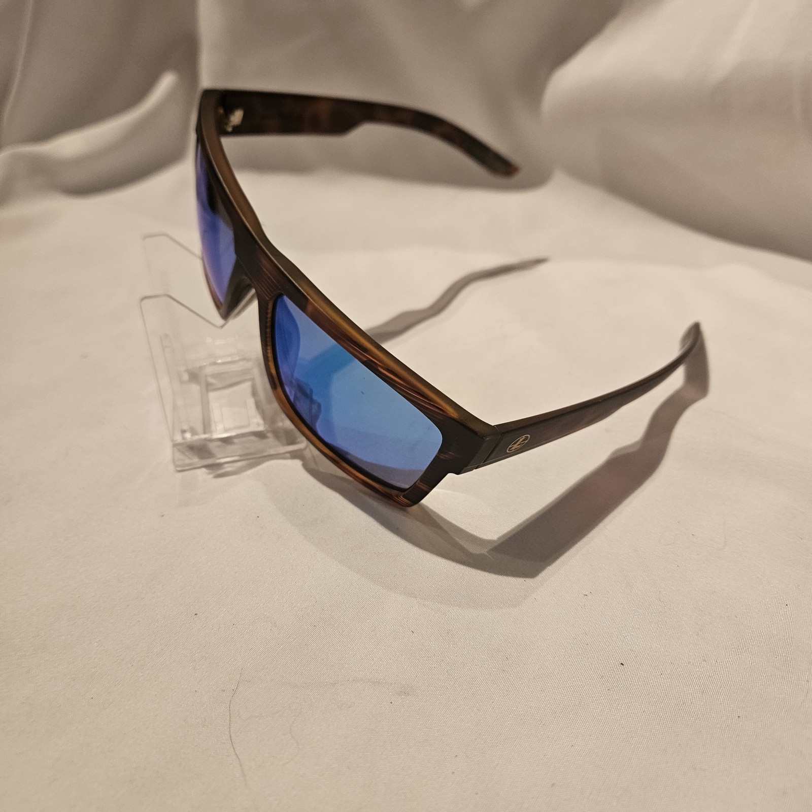 LEUPOLD Becnara Matte Tortoise Frame/Blue Mirror Lens Sunglasses FREE SHIPPING