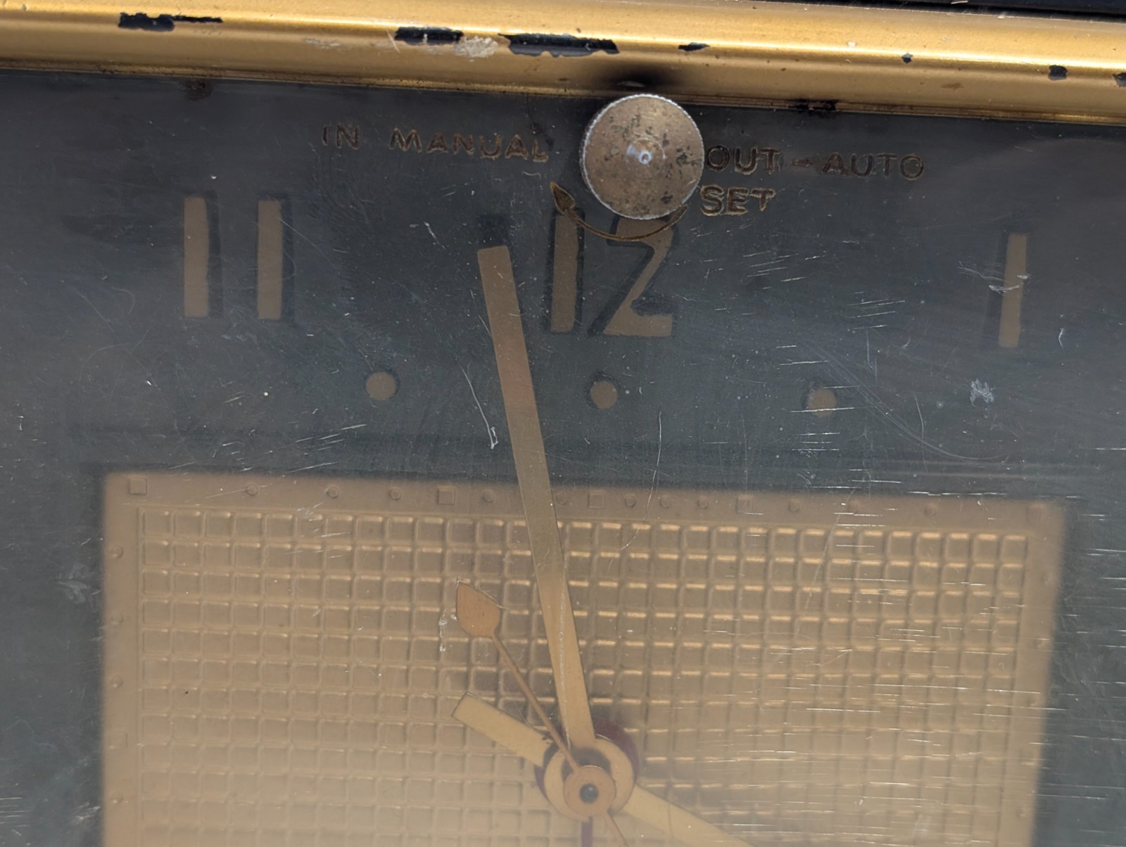 Sylvania Model 541B AM Tube Clock Radio Black Mid Century Modern Design