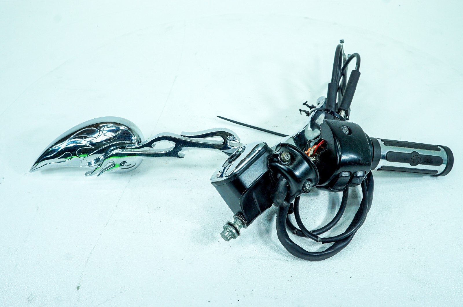 05 Harley Softail Deluxe FLSTN OEM Right Engine Start Kill Switches Control 1315