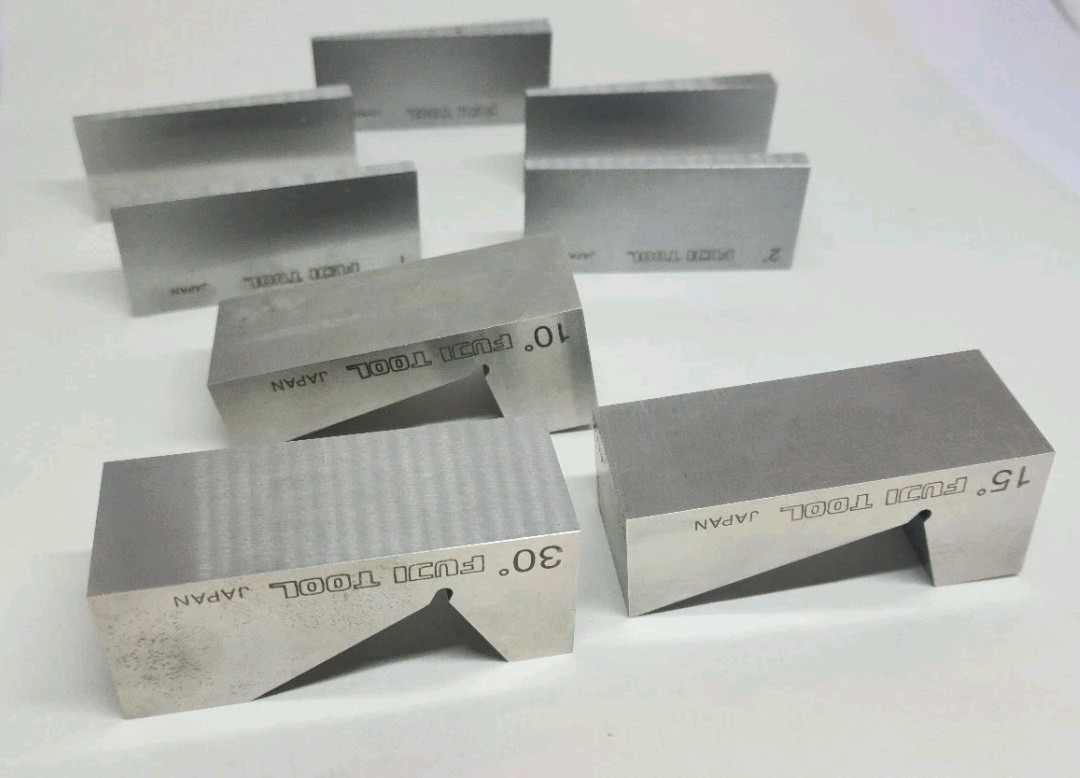 FUJI TOOL UAB-8 Universal Angle Block Set Of 8 Blocks