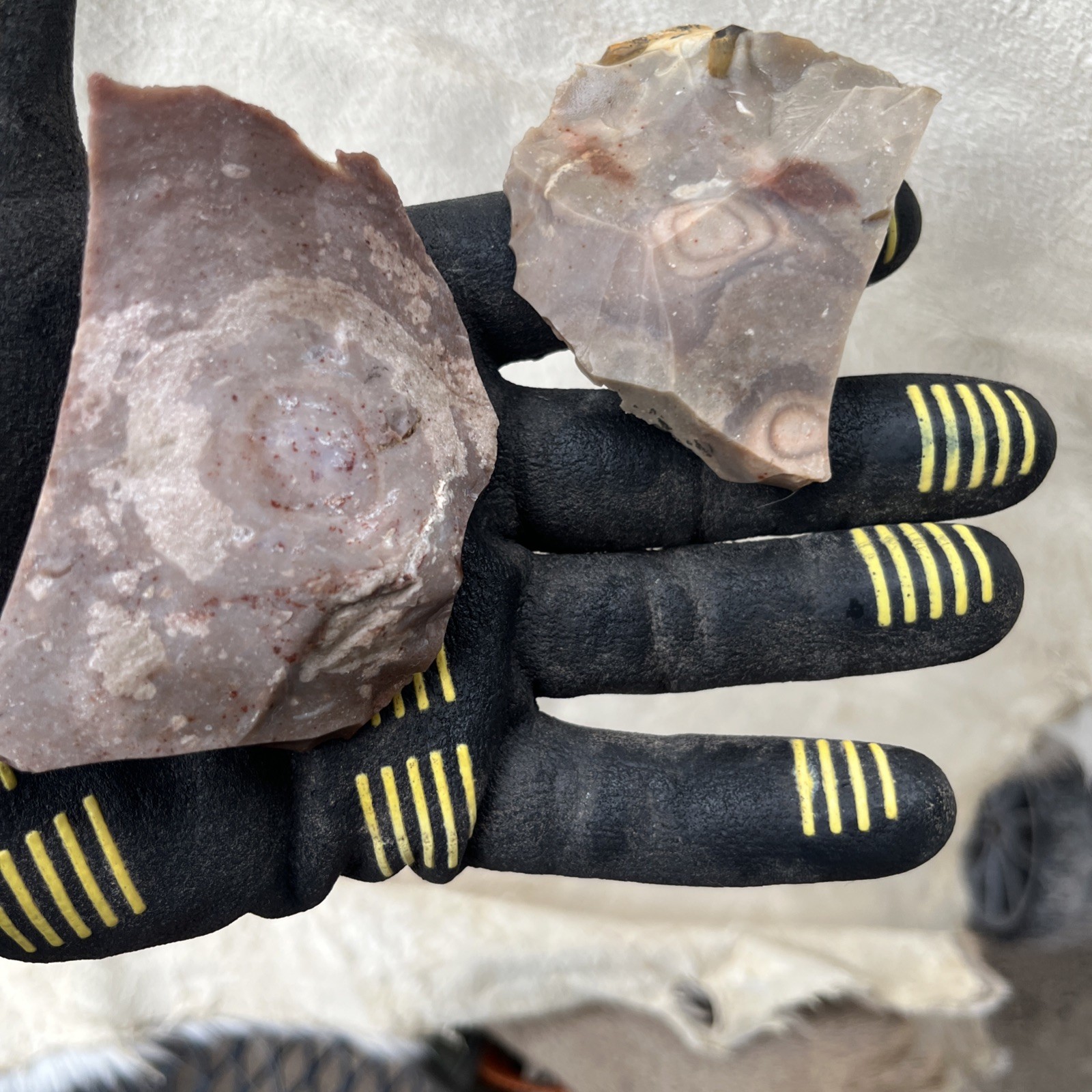 Heat Treated Variety Texas Chert/Flint spalls for making 1-5 in. Points -12 lbs.