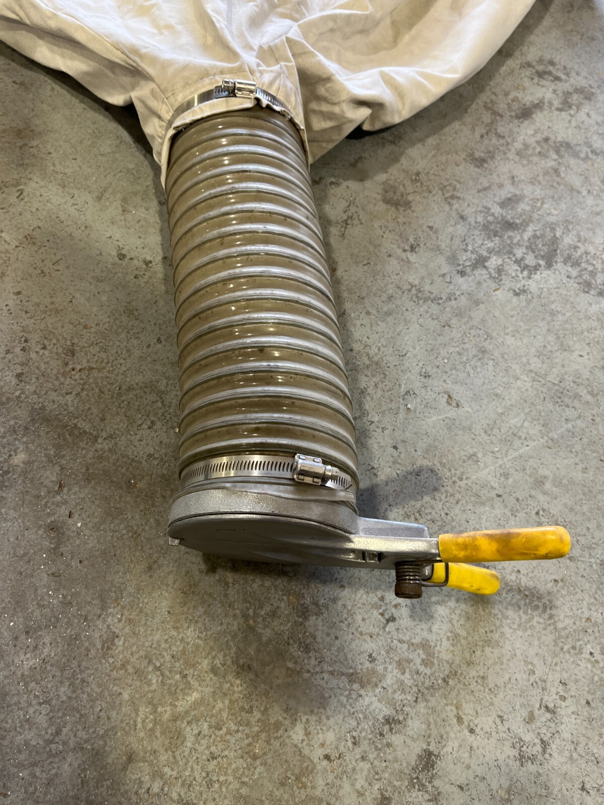 ULINE PEANUT DISPENSER PACKING CANVAS SET CEILING MOUNT