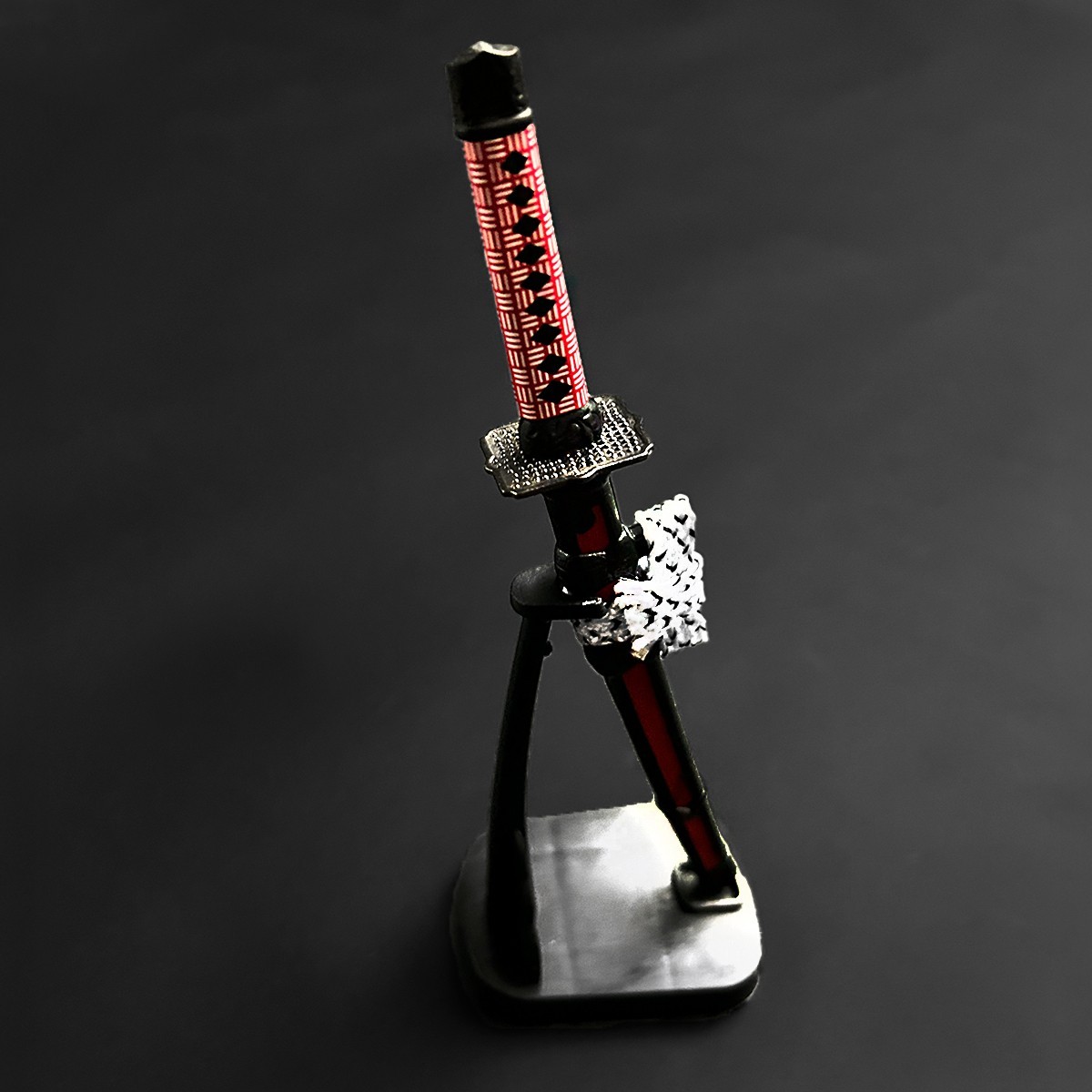 Mini Katana Letter Opener With Stand (Red)