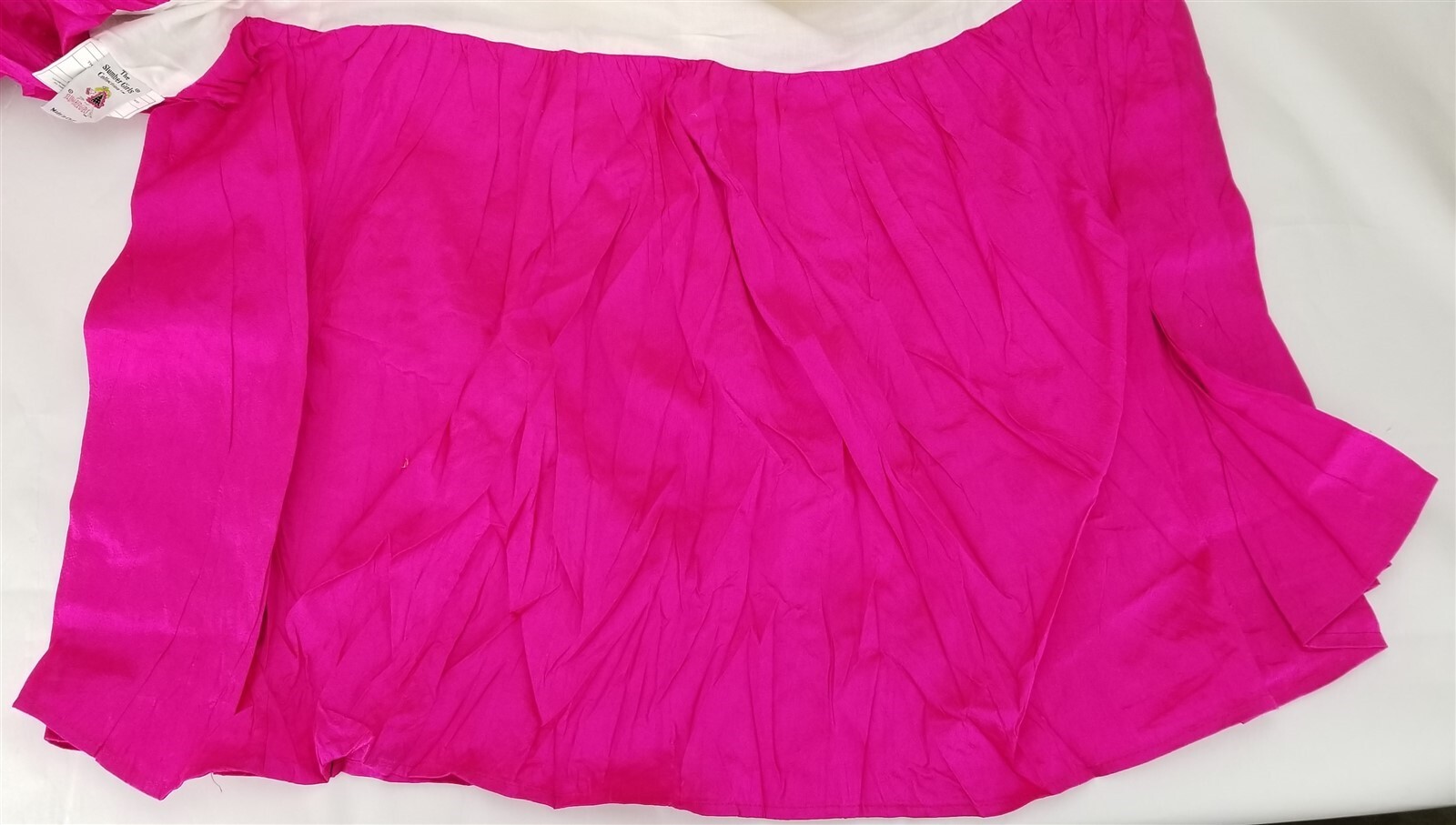 The Slumber Girls Collection FULL hot pink fuchsia bed skirt BD2002 MSRP $149