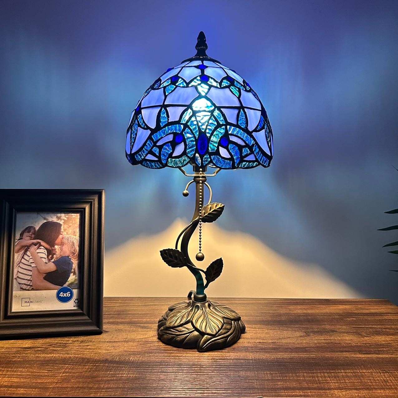 Tiffany Style Table Lamp Blue Stained Glass Baroque Style LED Bulb 8"W*8"D*16"H