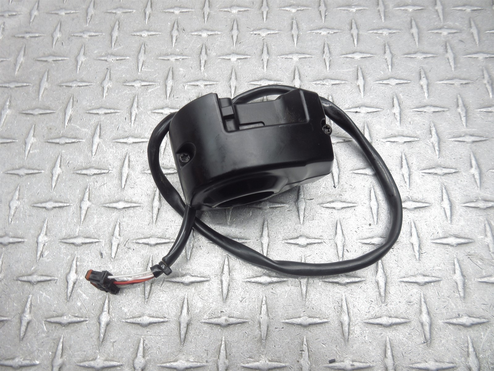 2018 Harley Davidson FLHTK Ultra Limited Right Switch Handlebar Control On Off