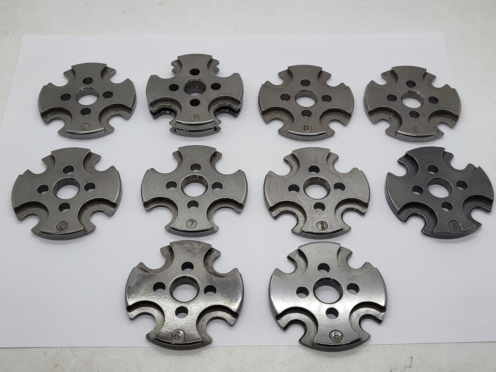 You choose 1 ( ONE ) each Dillon 550 shell plate, various sizes available